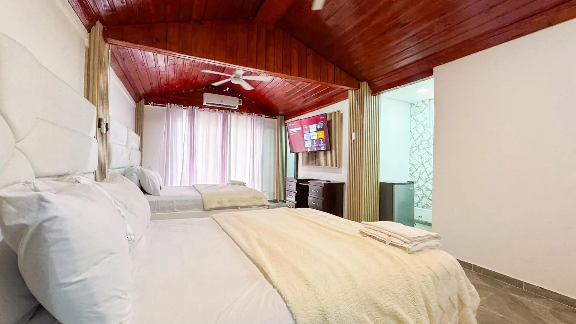 Apartment Danshari Habitacion Proximo Al Malecon-Desayuno-Parqueo Y 10 Minutos De Playas Y Rios Barahona