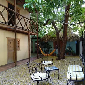 Loro Tuerto Hotel
